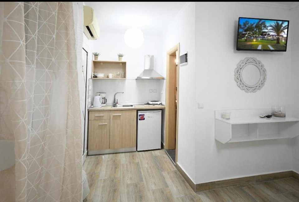 River Rooms Kriaritsi Skala Sikias Ngoại thất bức ảnh